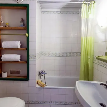 Apartamento T1 A 250 Metros Da Praia - Albufeira アパート *
